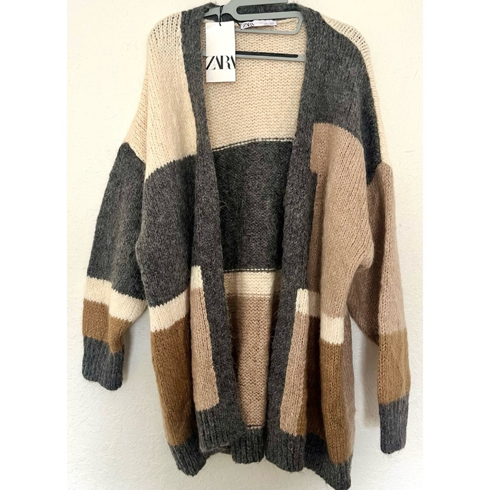 Zara Women's Multicolor Knit Chunky Cardigan